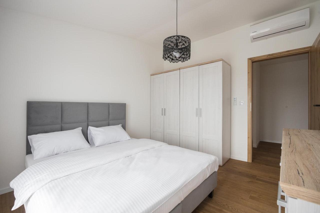 Hohome Comfy Apartments Warsaw Ngoại thất bức ảnh